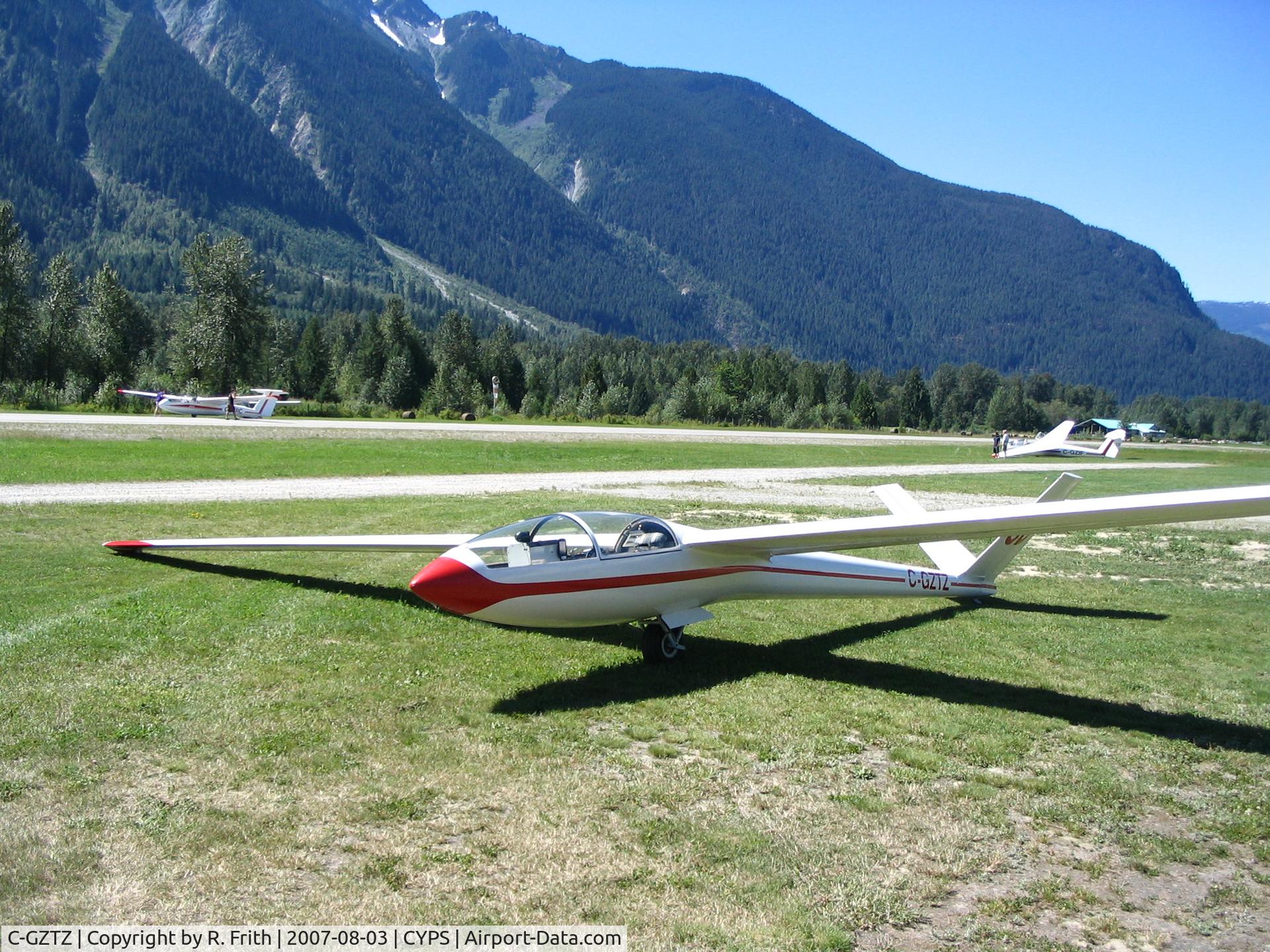 C-GZTZ, 1978 Schreder HP-18 C/N 18-123, Now flown out of Port Alberni
