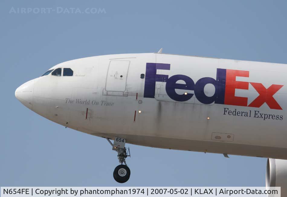 N654FE, 1994 Airbus A300F4-605R C/N 738, On final to LAX, taken from the Proud Bird.  This Fedex bird is 