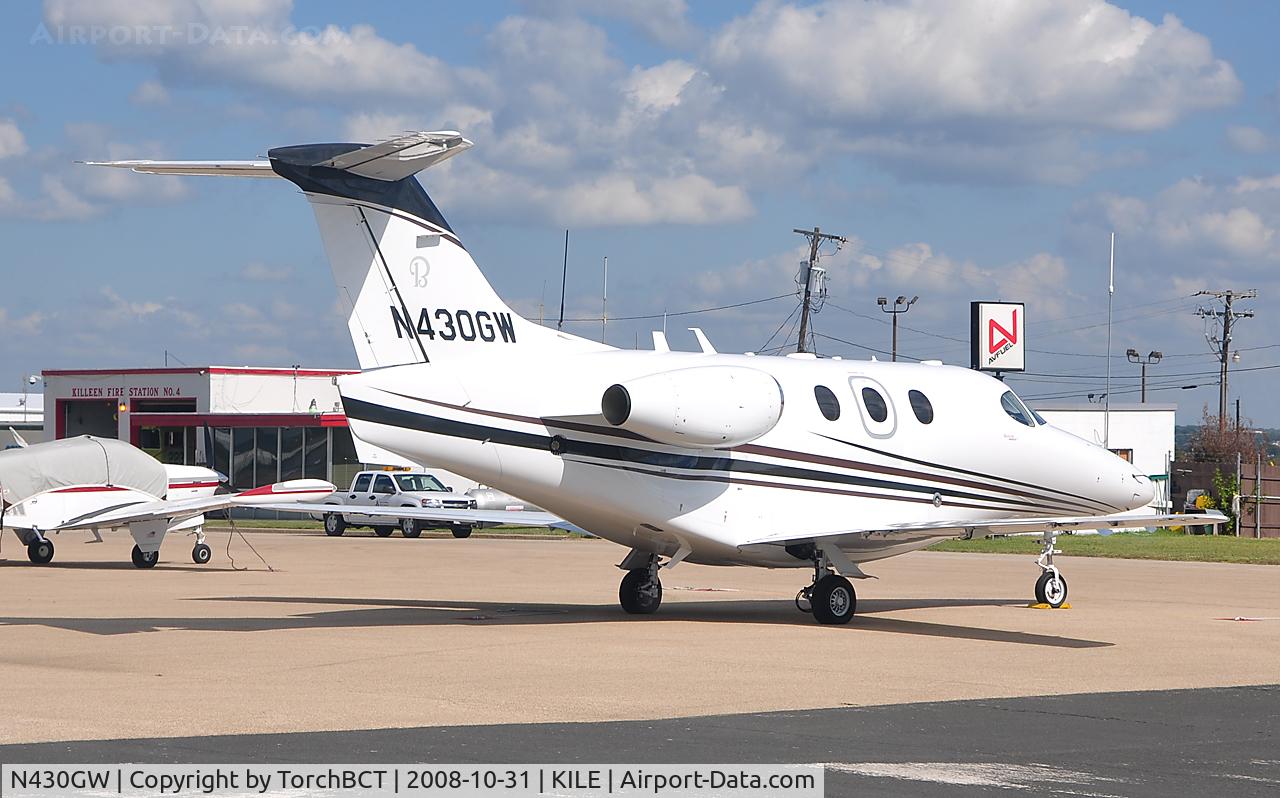 N430GW, 2007 Beech 390 Premier 1 C/N RB-208, Beech Premier at Skylark General Aviation Terminal