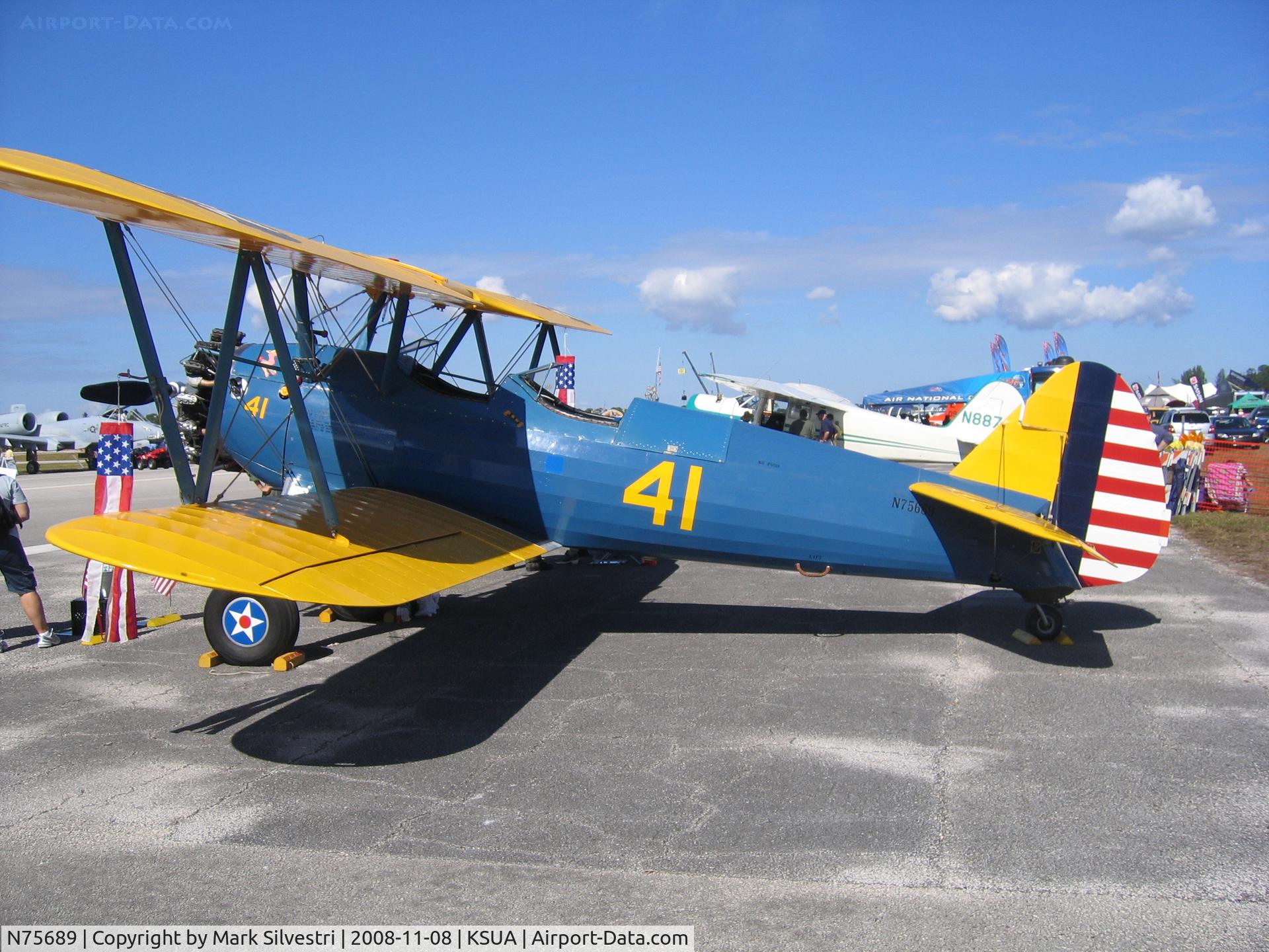 N75689, 1941 Boeing E75N1 C/N 75-8610, 2008 Stuart, FL Airshow