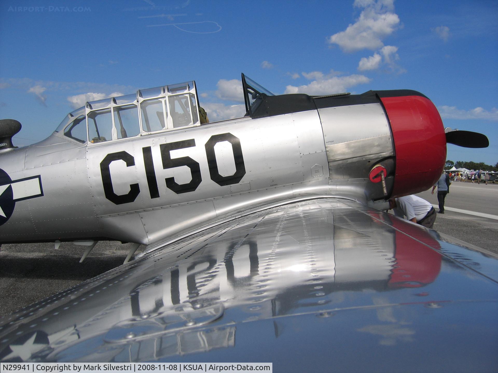 N29941, 1943 North American AT-6D C/N 52026, 2008 Stuart, FL Airshow