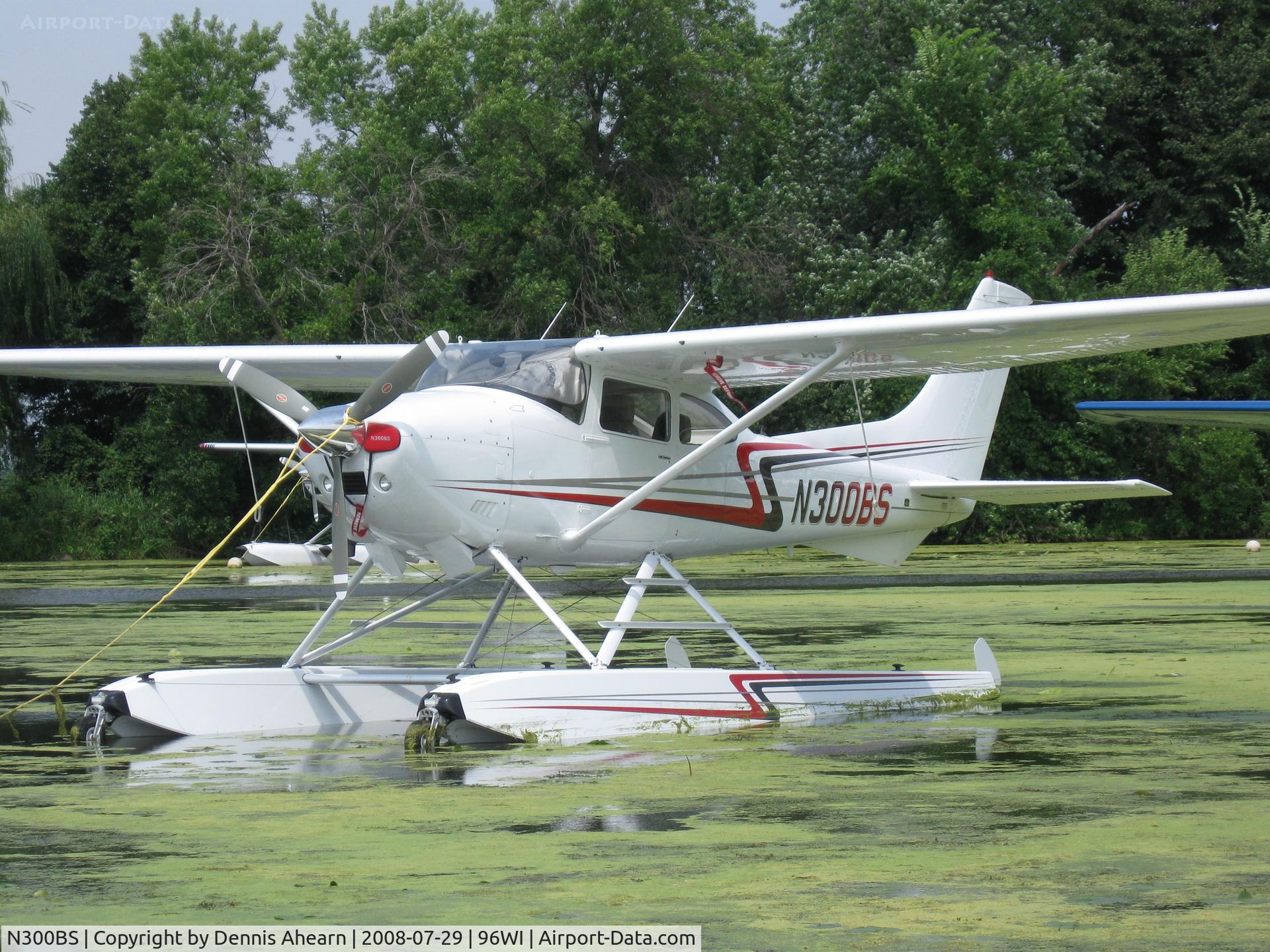 N300BS, 1980 Cessna 182Q Skylane C/N 18267647, OSH 2008