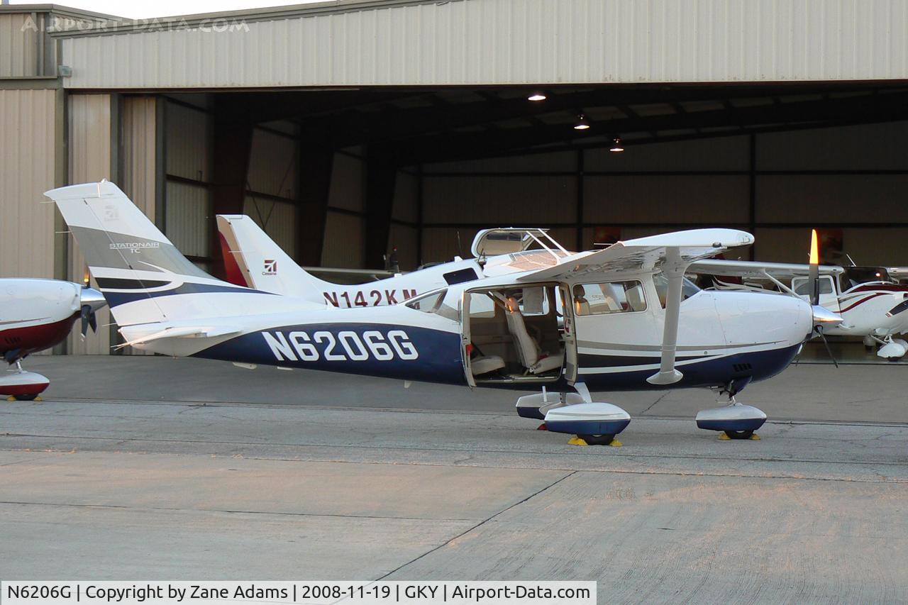N6206G, 2008 Cessna T206H Turbo Stationair C/N T20608889, At Arlington Municipal - Cessna T206