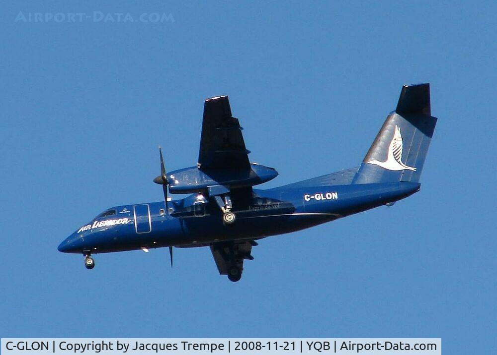 C-GLON, 1988 De Havilland Canada DHC-8-102 Dash 8 C/N 133, On approach runway 30