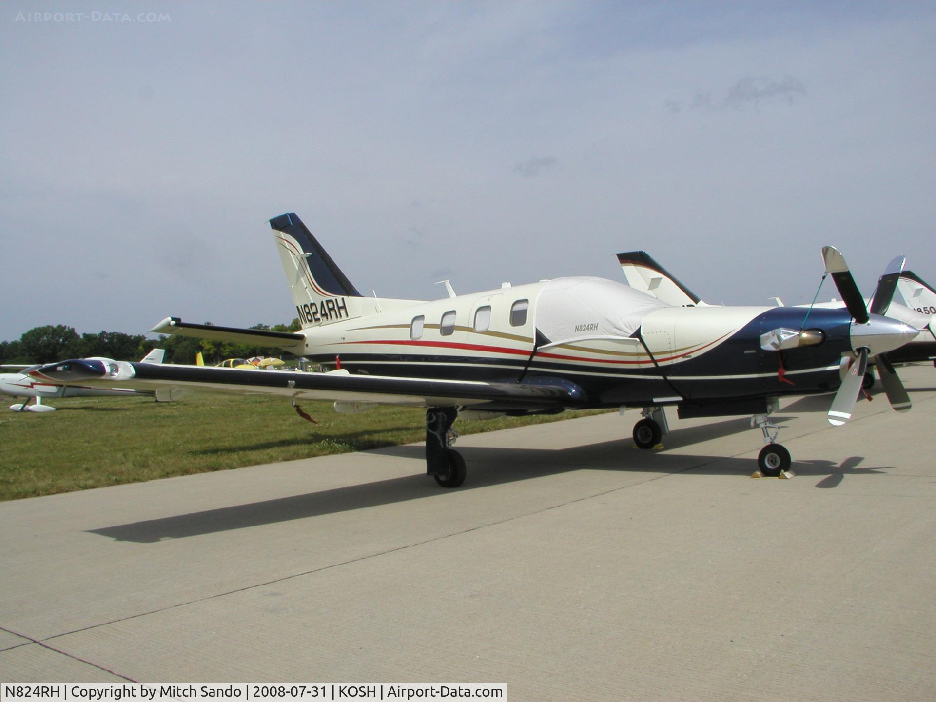 N824RH, 2008 Socata TBM-700 C/N 448, EAA AirVenture 2008.