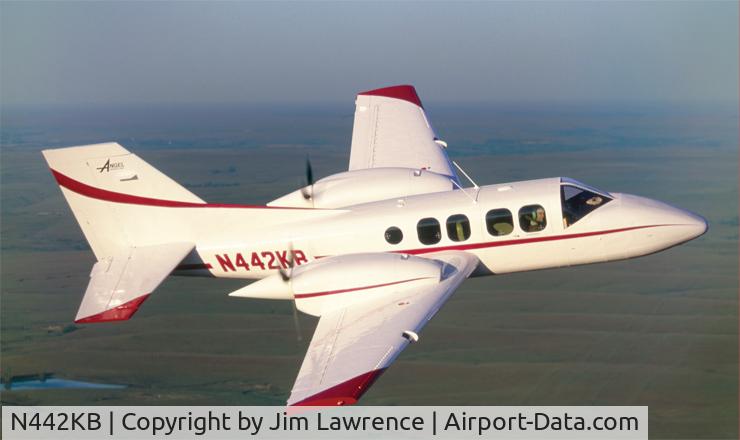 N442KB, 2002 Angel Aircraft Angel 44 C/N 002, Angel N442KB in flight
