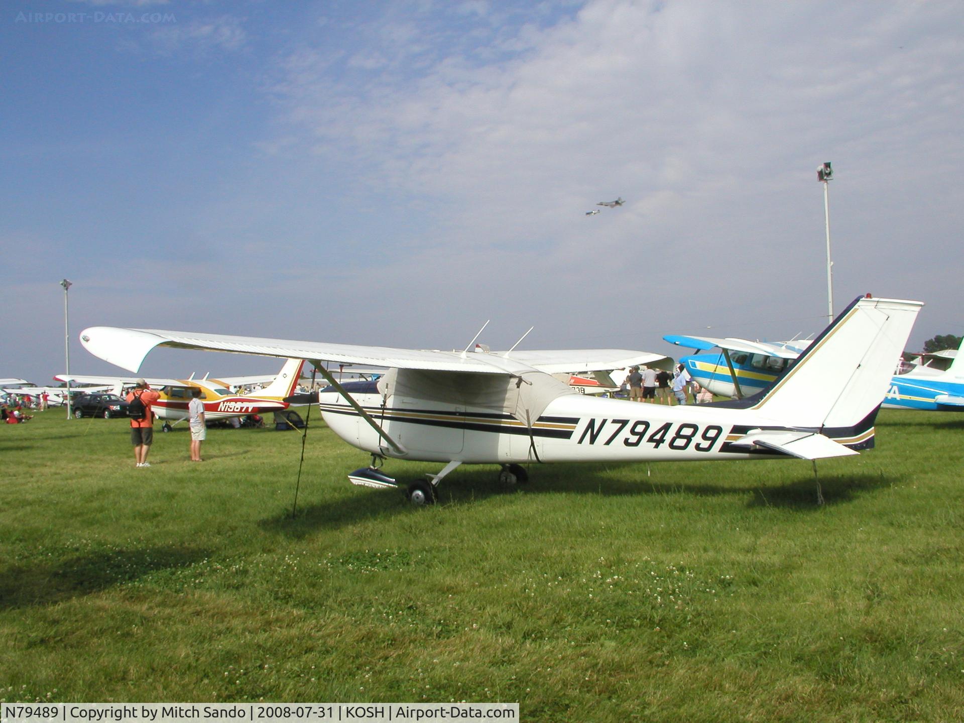 N79489, 1969 Cessna 172K Skyhawk C/N 17258127, EAA AirVenture 2008.