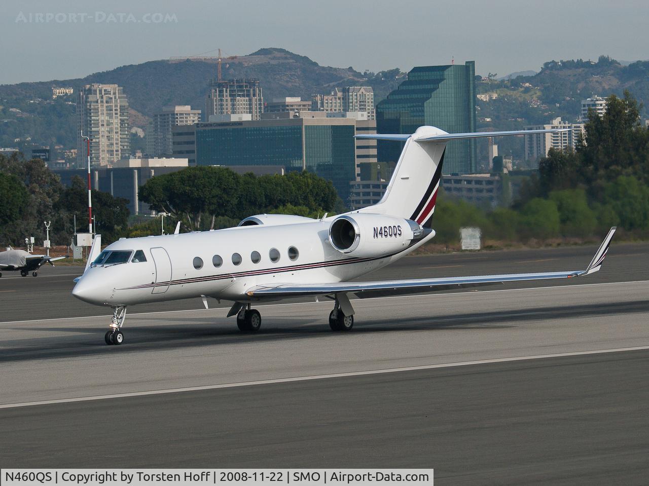 N460QS, 1999 Gulfstream Aerospace G-IV C/N 1360, N460QS departing from RWY 21