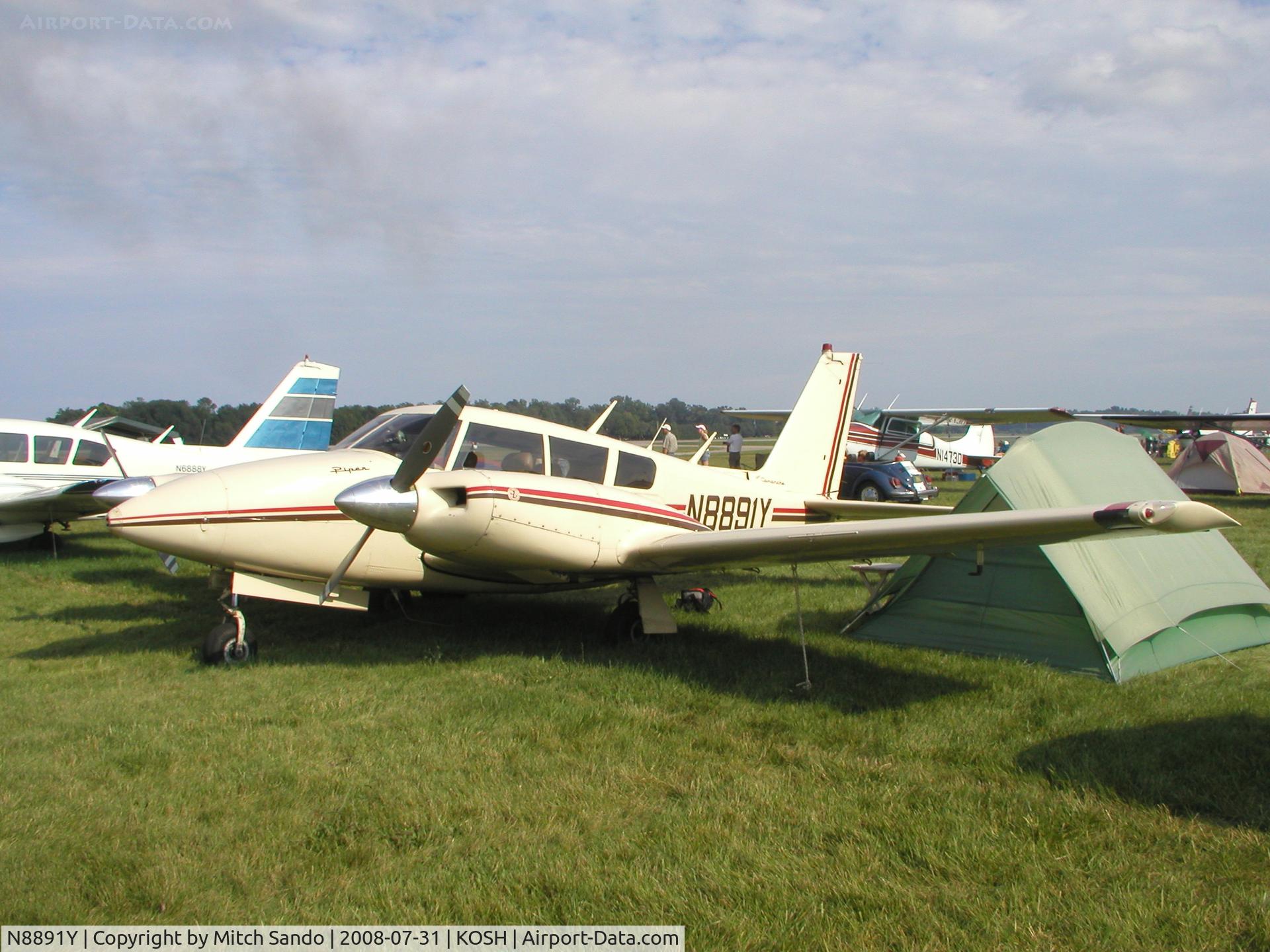 N8891Y, 1970 Piper PA-39-160 Twin Comanche C/R C/N 39-49, EAA AirVenture 2008.