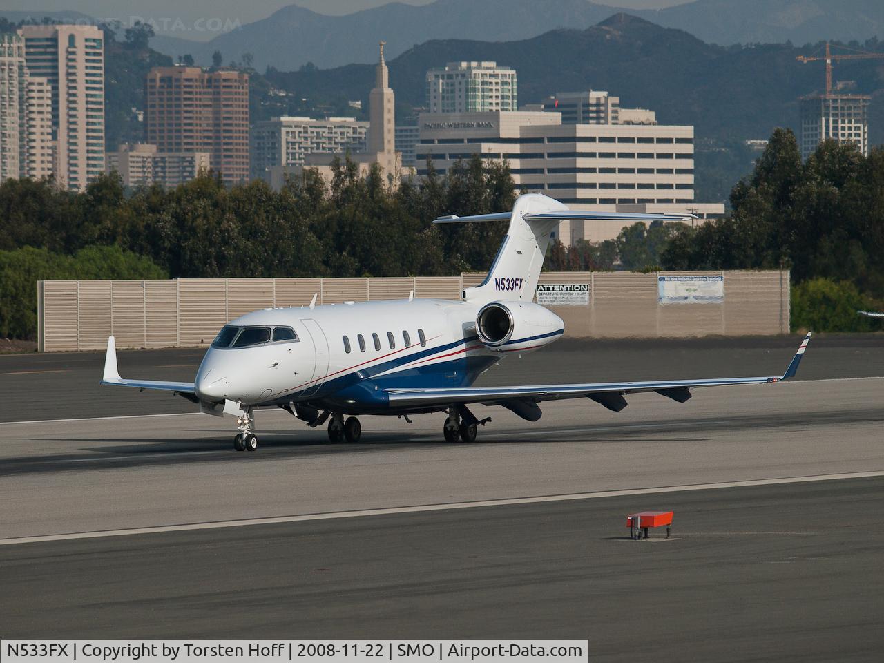N533FX, 2007 Bombardier Challenger 300 (BD-100-1A10) C/N 20160, N533FX departing from RWY 21