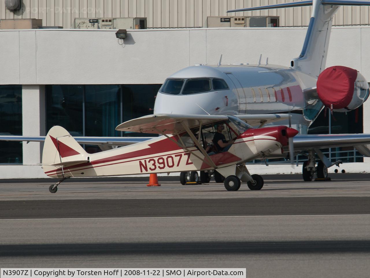 N3907Z, 1961 Piper PA-18-150 Super Cub C/N 18-7671, N3907Z taxiing