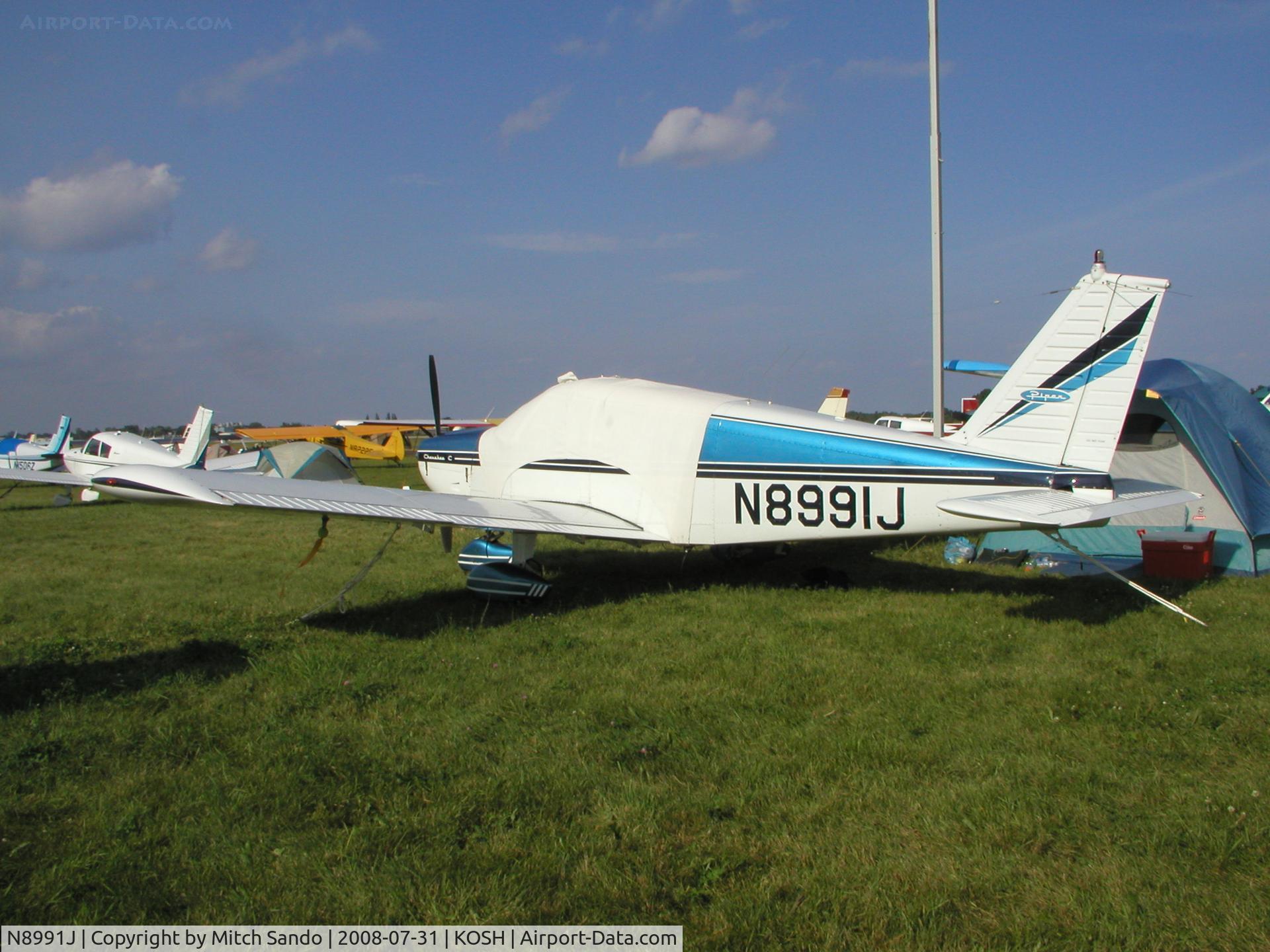 N8991J, 1965 Piper PA-28-180 Cherokee C/N 28-3015, EAA AirVenture 2008.