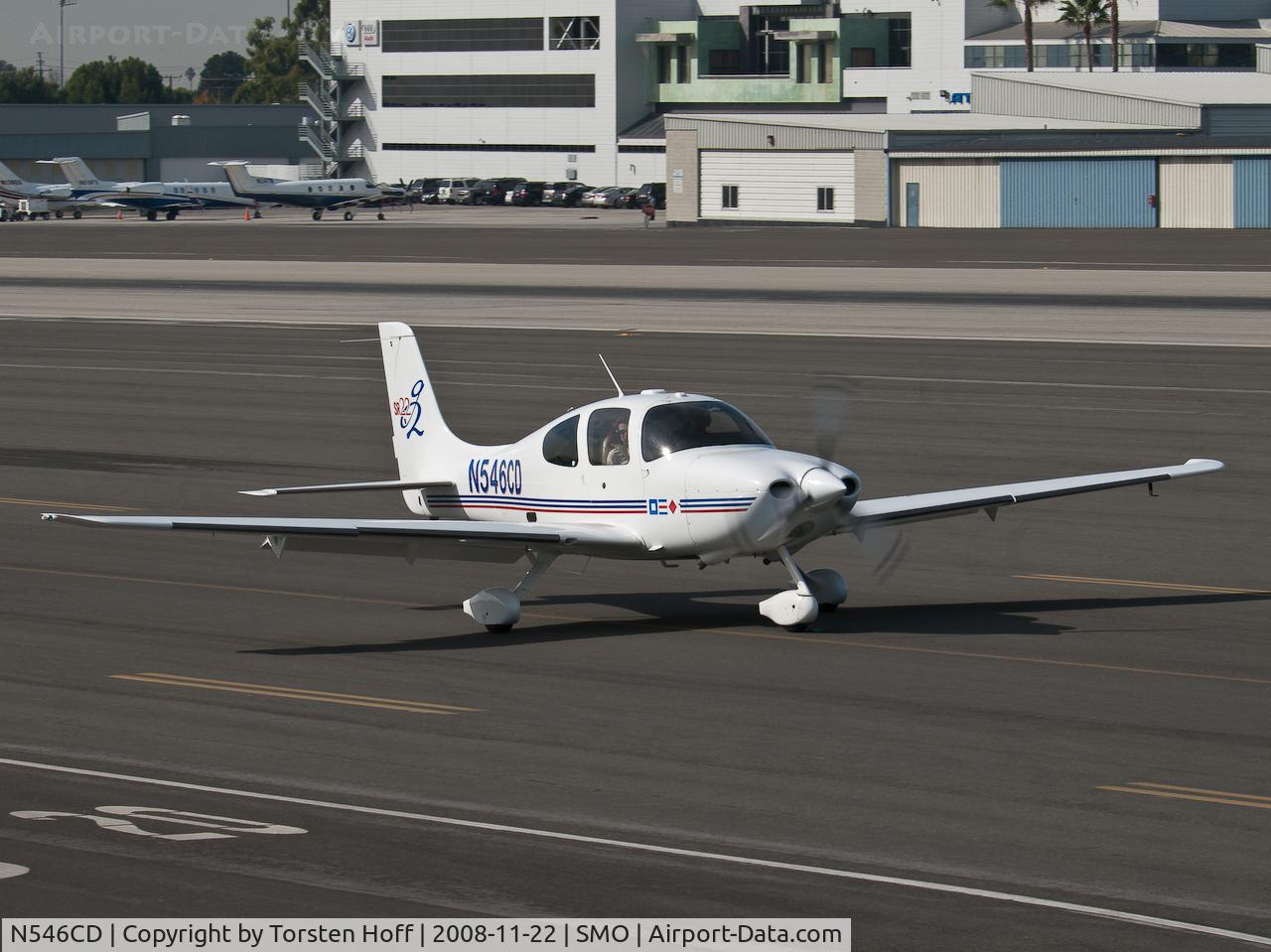 N546CD, 2005 Cirrus SR22 G2 C/N 1627, N546CD taxiing