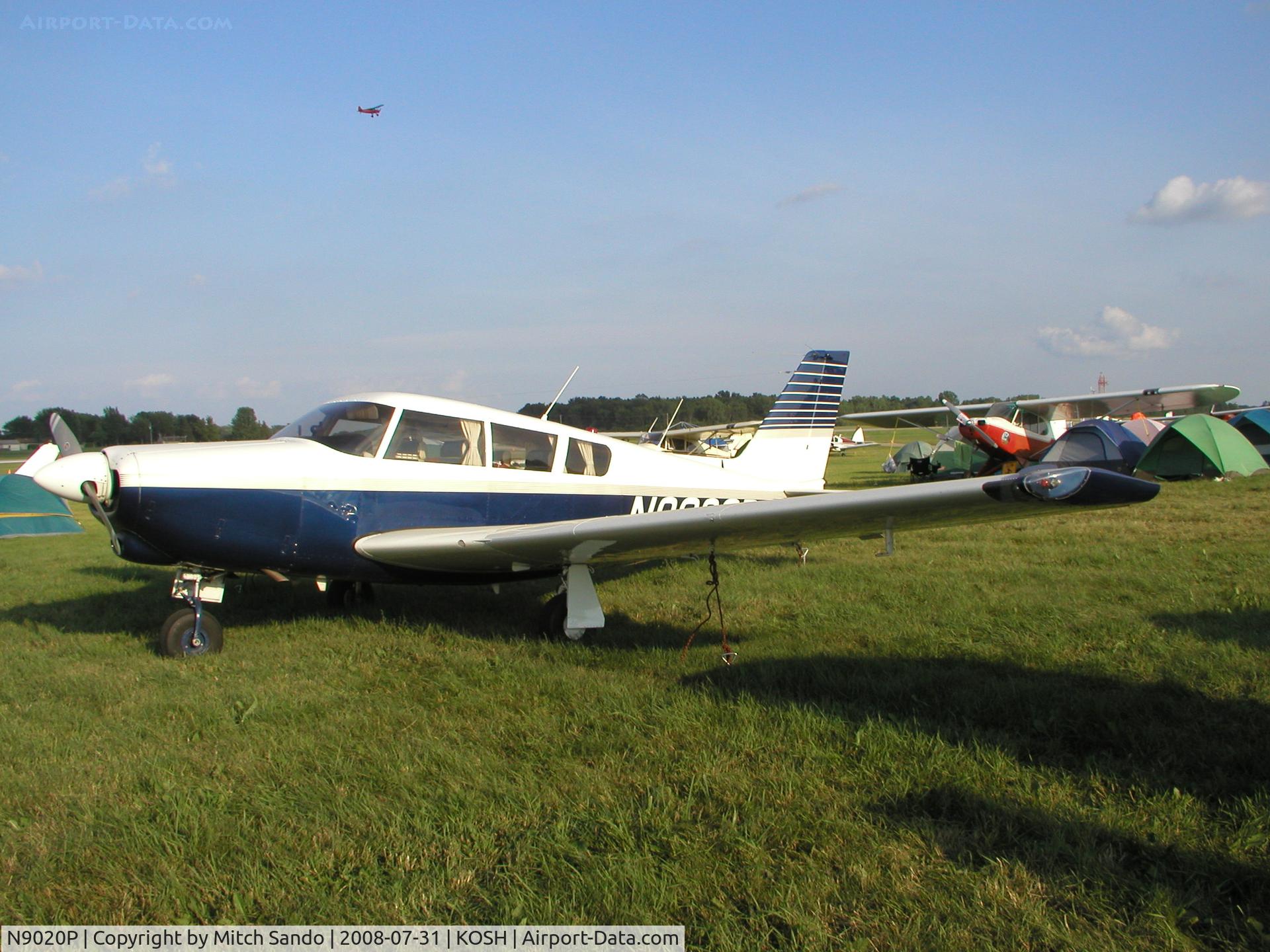 N9020P, 1966 Piper PA-24-260 Commanche C/N 24-4482, EAA AirVenture 2008.