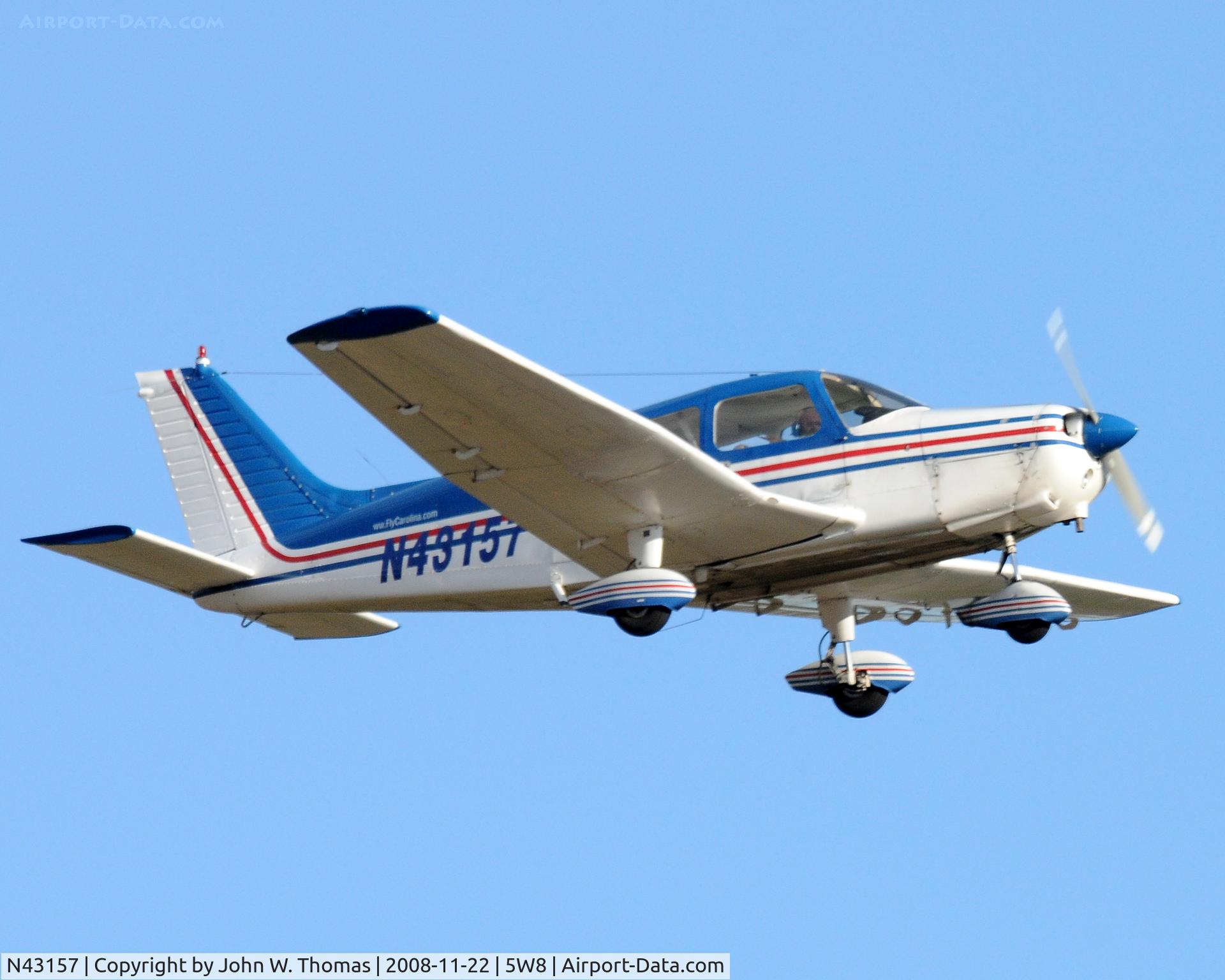 N43157, 1974 Piper PA-28-151 C/N 28-7415434, Departing runway 22