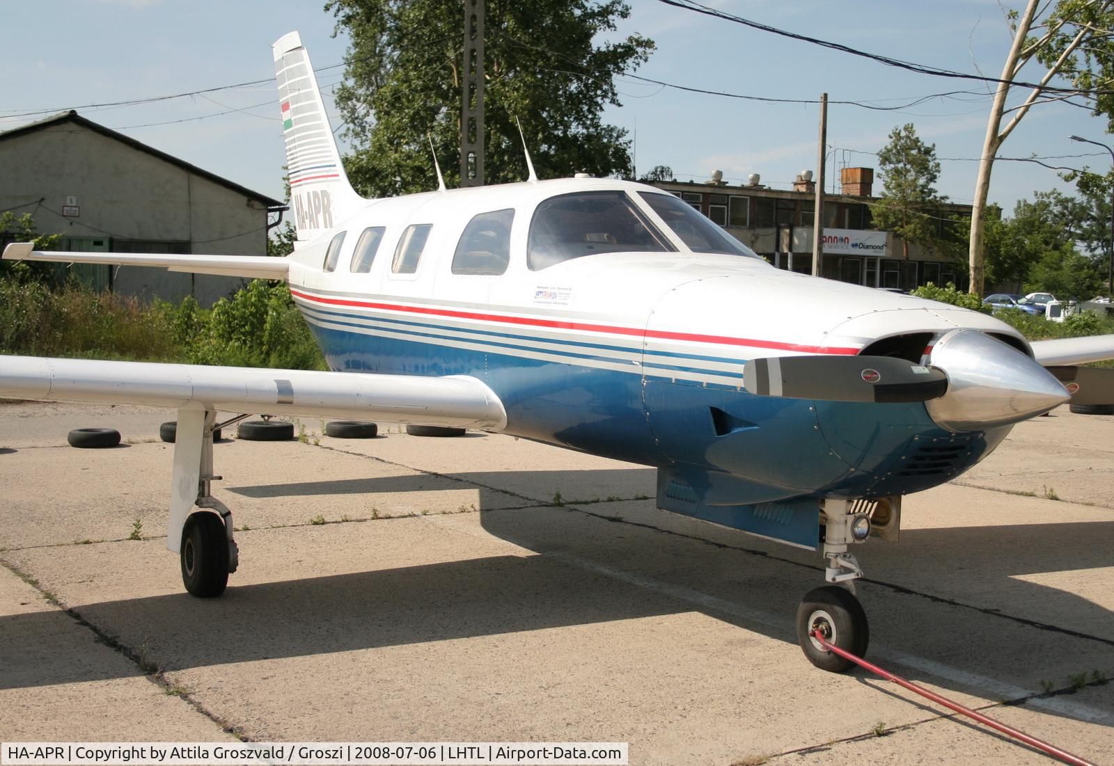 HA-APR, 1984 Piper PA-46-310P Malibu C/N 46-8408030, Tököl airport, Hungary