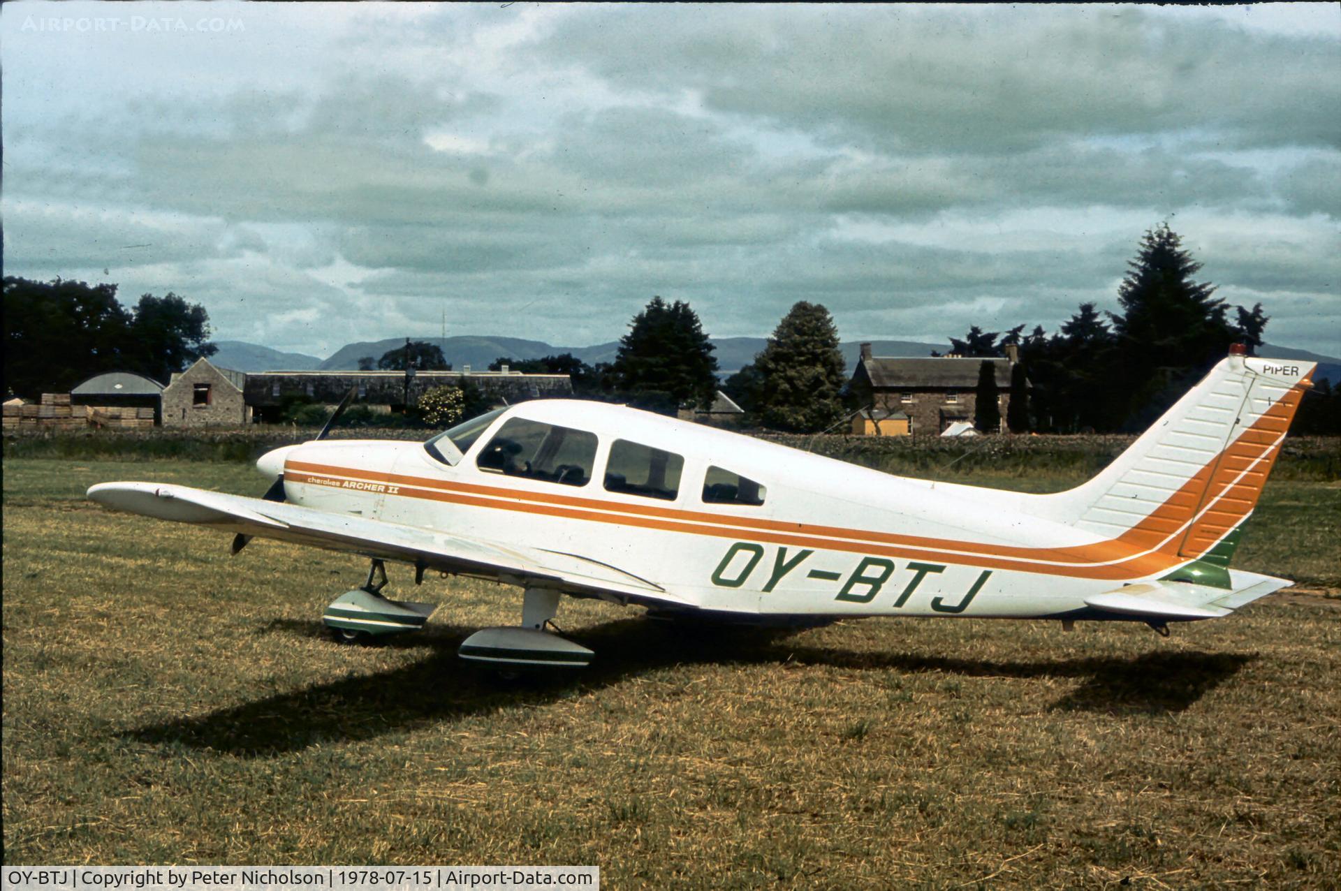 OY-BTJ, 1977 Piper PA-28-181 C/N 28-7790371, Visitor to Strathallan air display