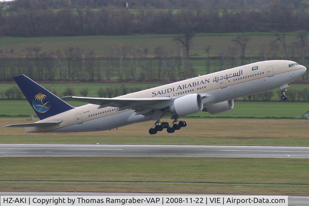HZ-AKI, 1998 Boeing 777-268/ER C/N 28352, Saudia - Saudi Arabian Airlines Boeing 777-200