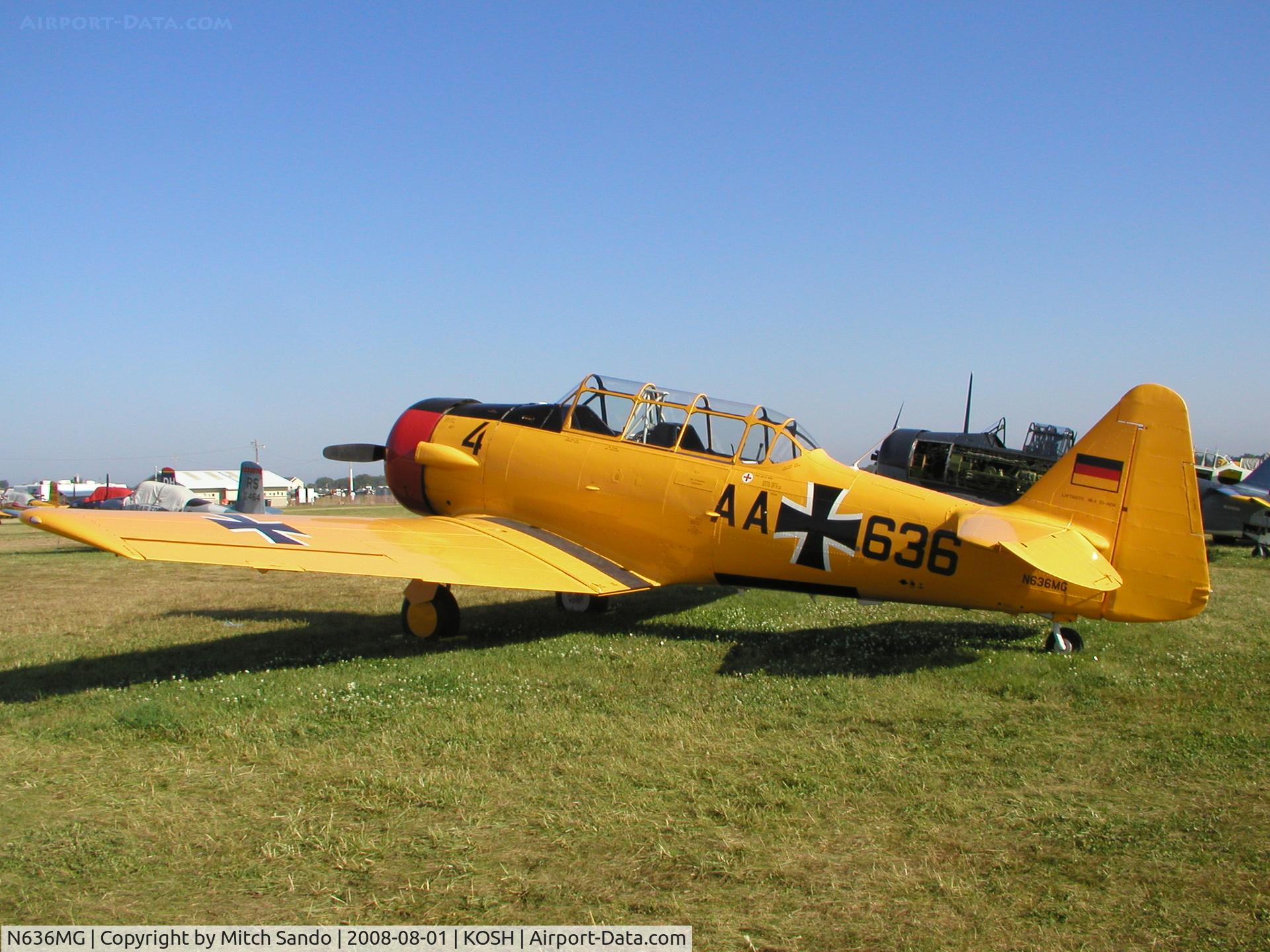 N636MG, 1954 Canadian Car & Foundry Harvard IV C/N CCF4-555, EAA AirVenture 2008.
