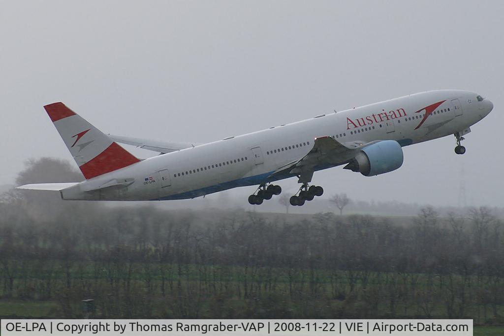 OE-LPA, 1997 Boeing 777-2Z9/ER C/N 28698, Austrian Airlines Boeing 777-200