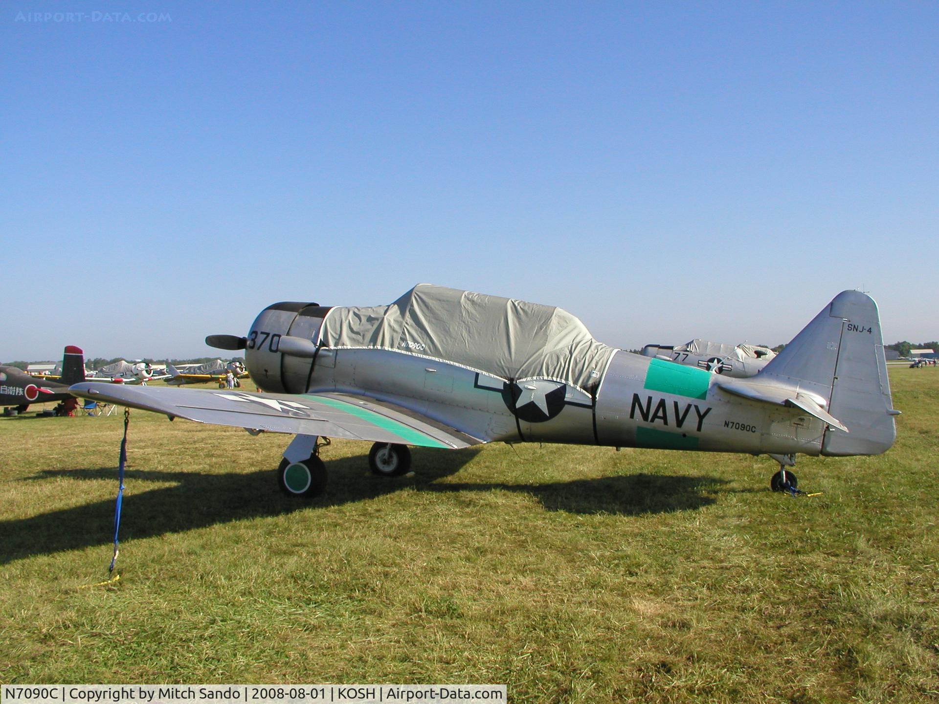 N7090C, North American SNJ-4 Texan C/N 88-13370, EAA AirVenture 2008.