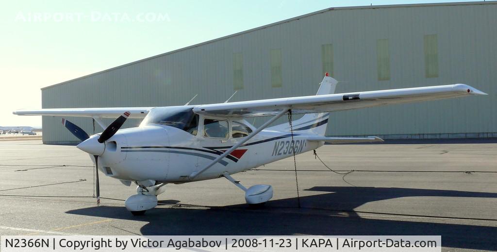 N2366N, 1998 Cessna 182S Skylane C/N 18280382, At Centennial