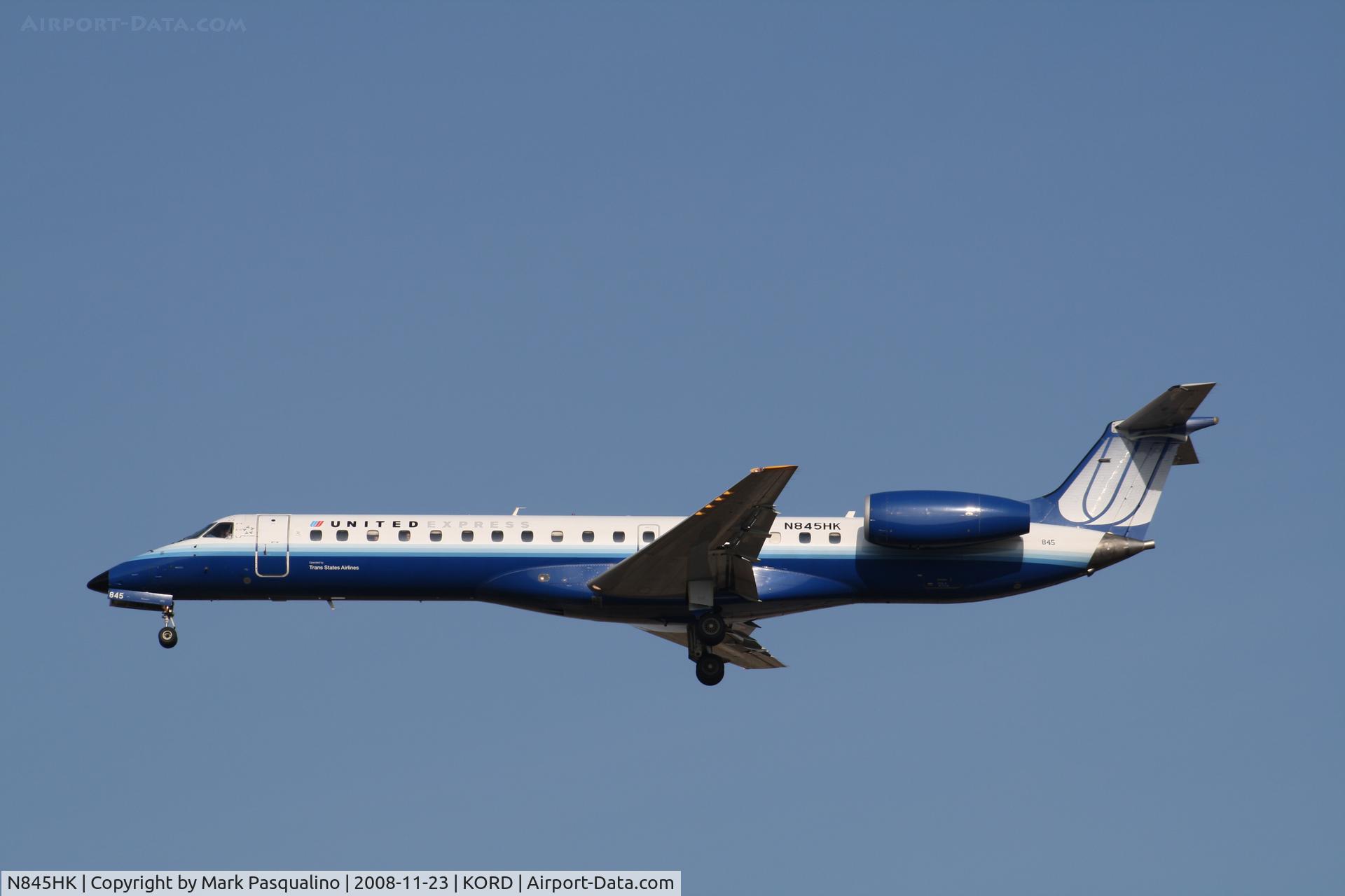 N845HK, 2004 Embraer ERJ-145LR (EMB-145LR) C/N 14500842, EMB-145LR