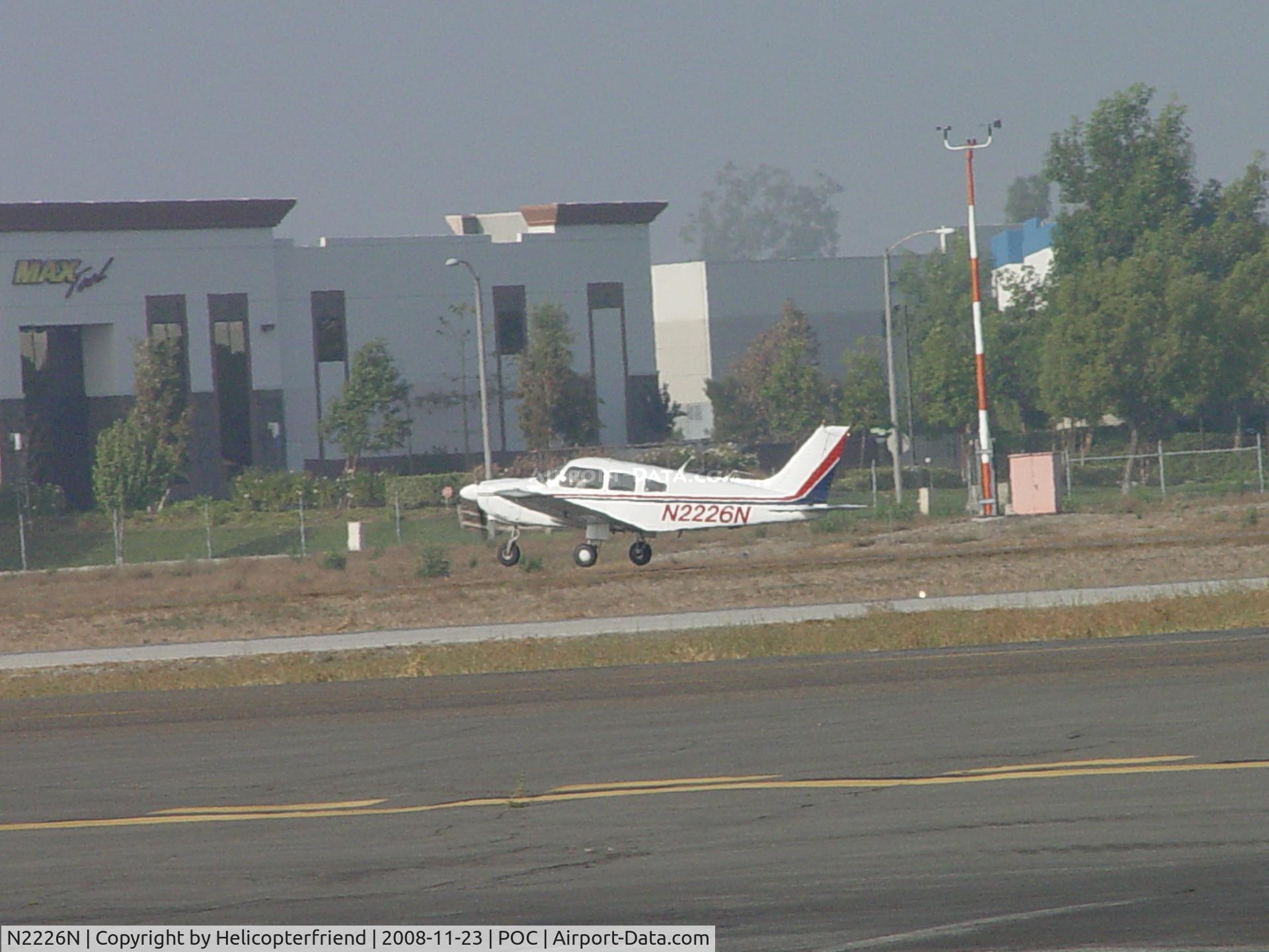 N2226N, 1979 Piper PA-28-181 C/N 28-7990282, Taking off from Brackett