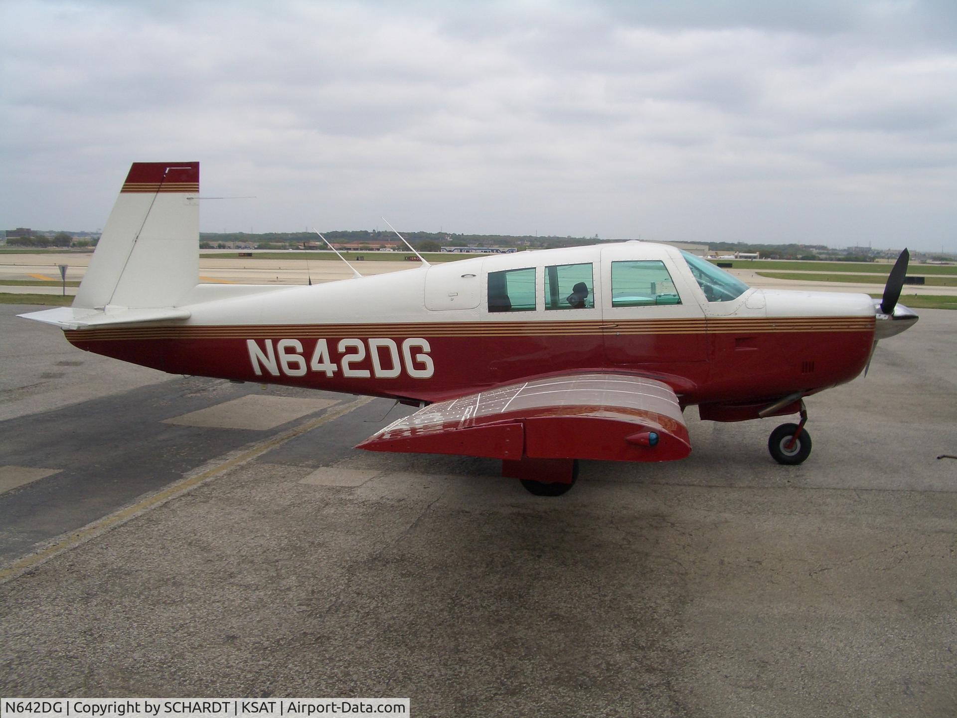 N642DG, 1966 Mooney M20F Executive C/N 670158, 1967 MOONEY M20F