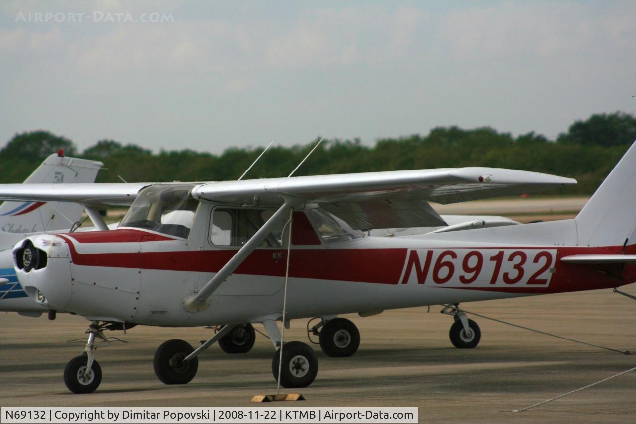 N69132, 1978 Cessna 152 C/N 15282504, /