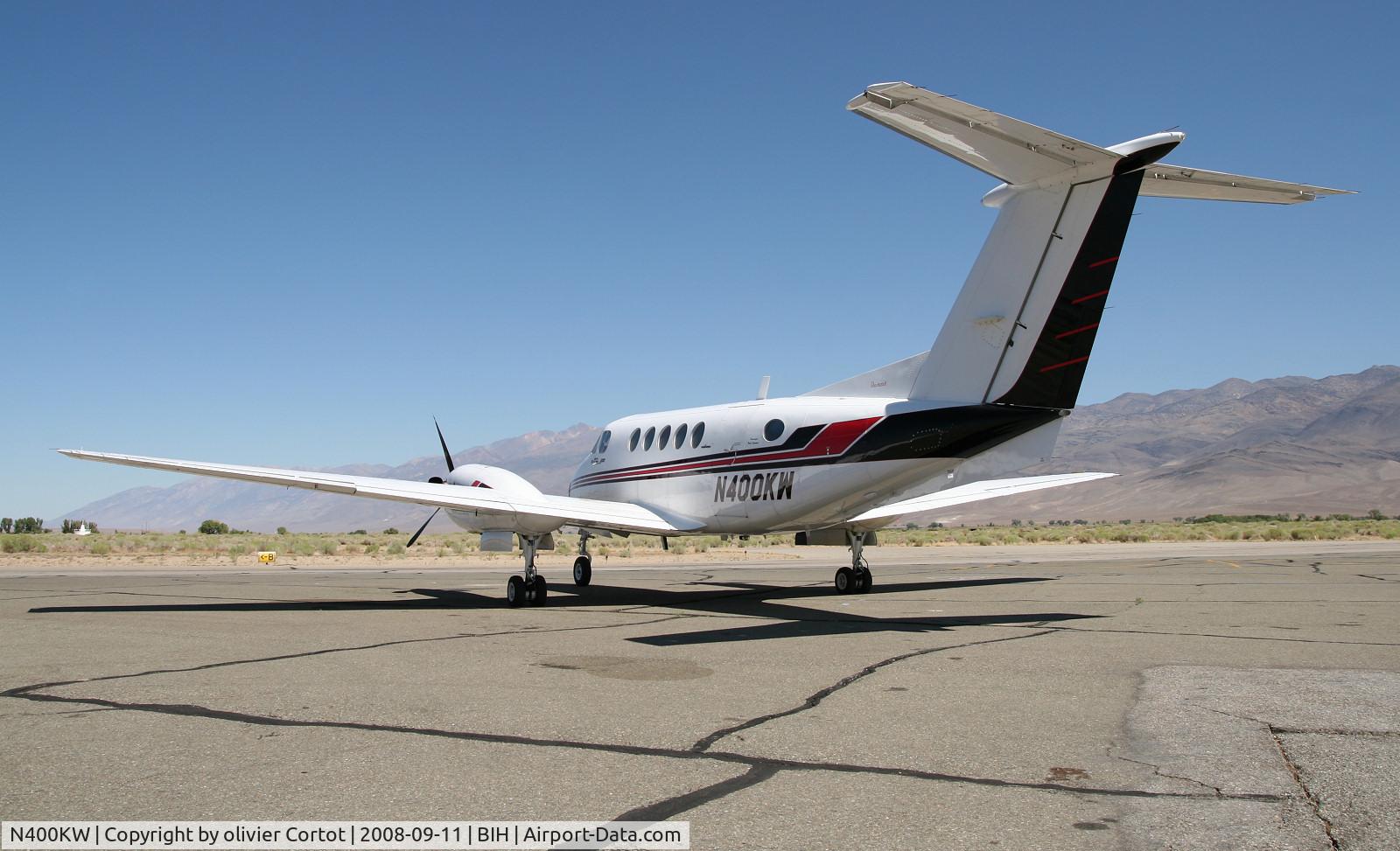 N400KW, 1978 Beech 200 C/N BB-337, nice landscape for a nice aircraft
