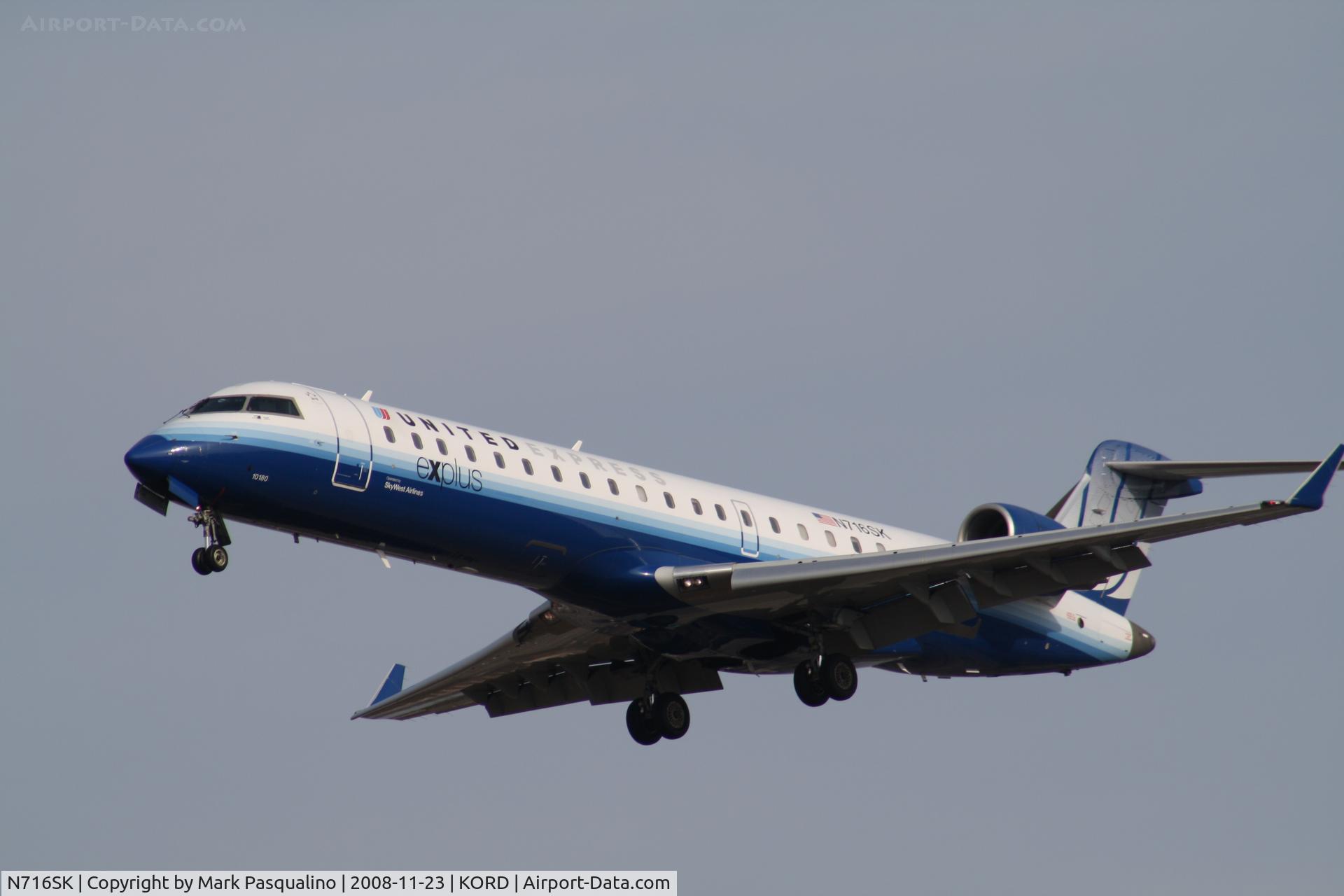 N716SK, 2004 Bombardier CRJ-701ER (CL-600-2C10) Regional Jet C/N 10180, CL-600-2C10