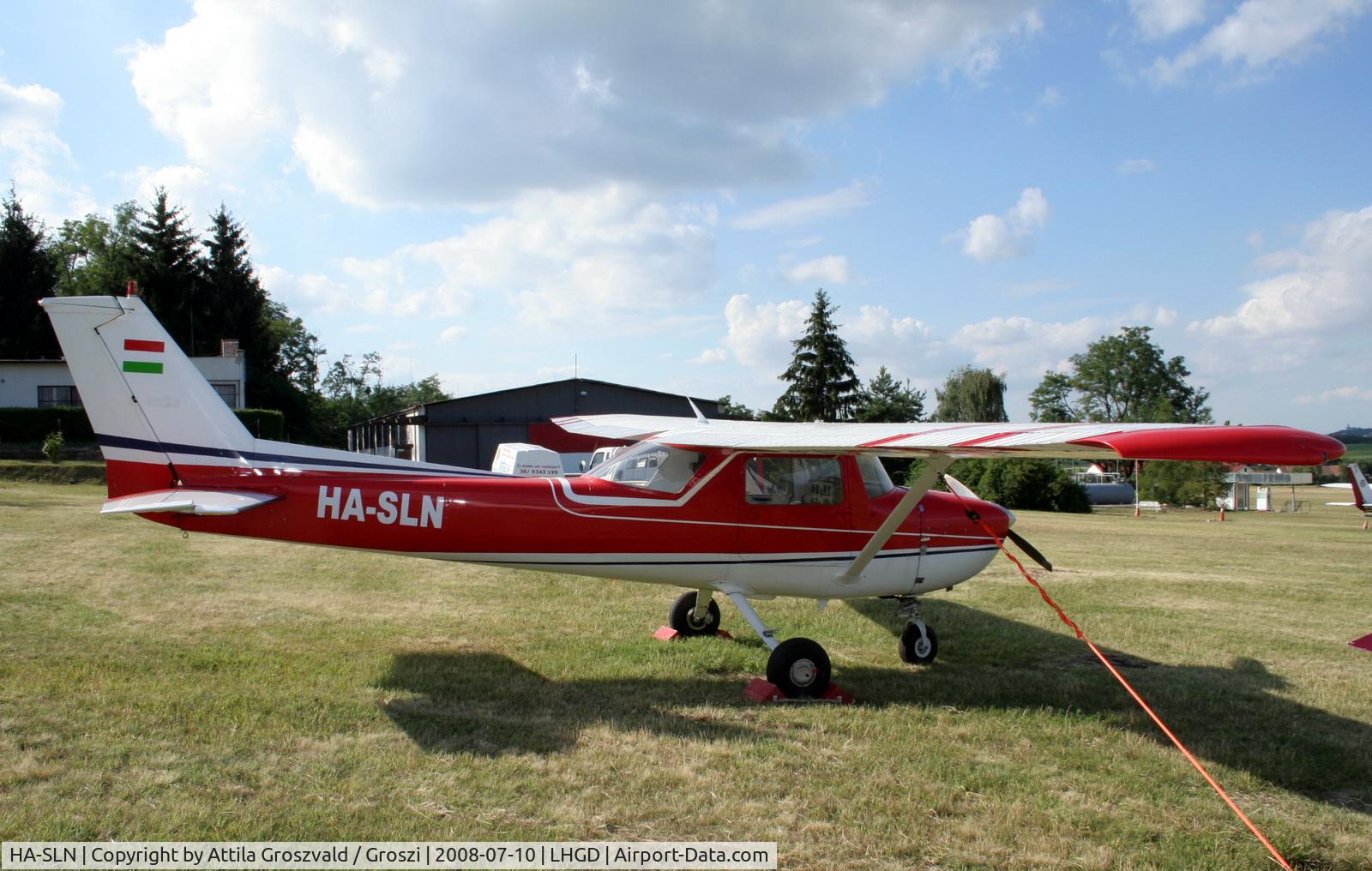 HA-SLN, 1971 Reims F150L C/N 0661, Gödöllö Airport / LHGD Hungary