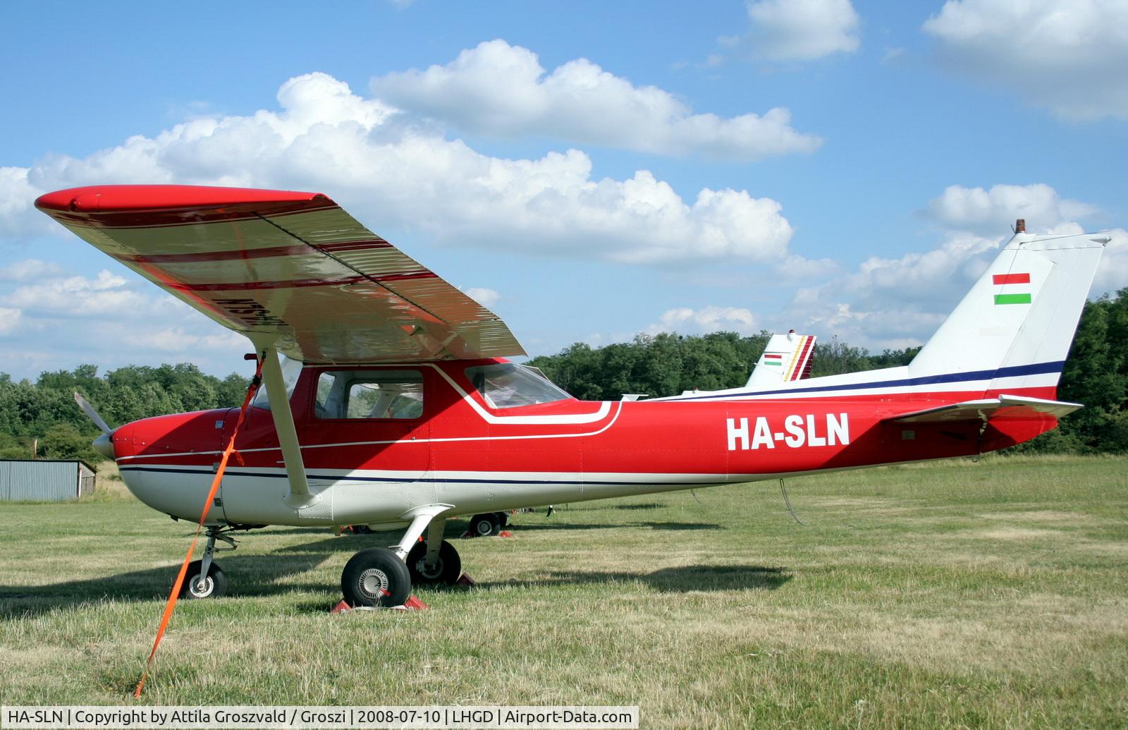 HA-SLN, 1971 Reims F150L C/N 0661, Gödöllö Airport / LHGD Hungary