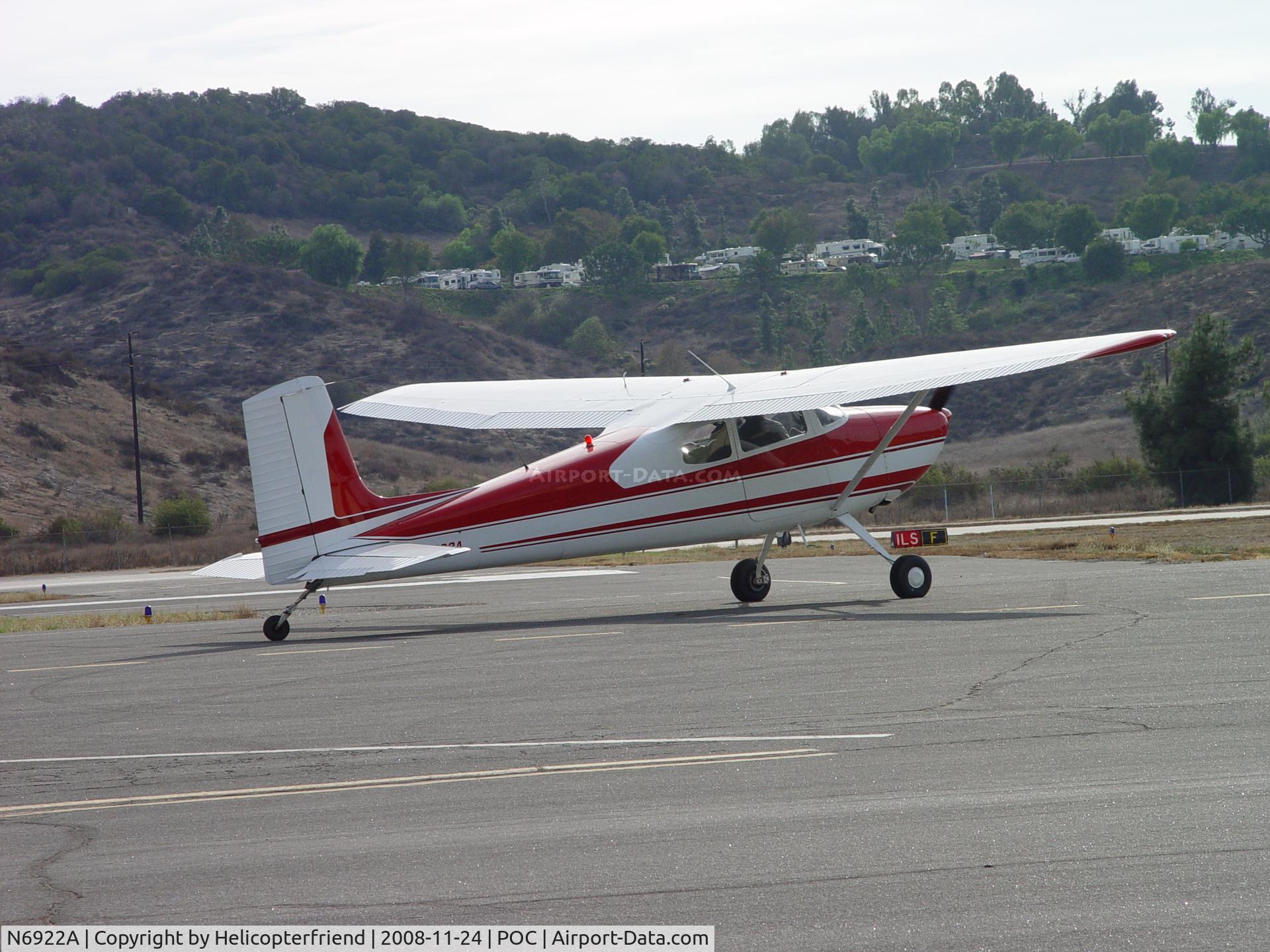 N6922A, 1956 Cessna 172 C/N 29022, Taxiing for take off at Brackett