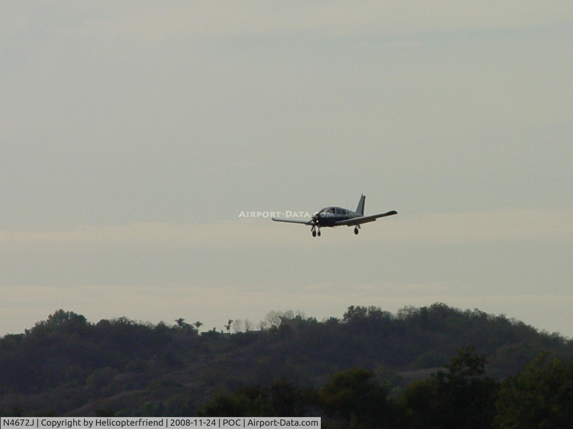 N4672J, 1968 Piper PA-28R-180 Cherokee Arrow C/N 28R-30573, On final to Brackett