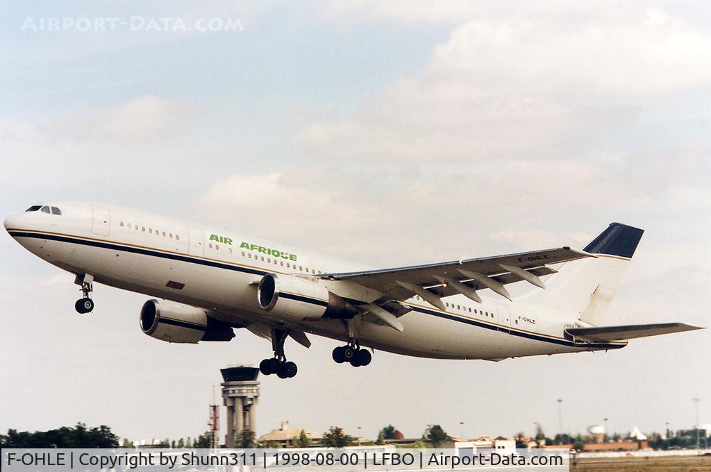 F-OHLE, 1976 Airbus A300B4-2C C/N 031, Take off rwy 32L...