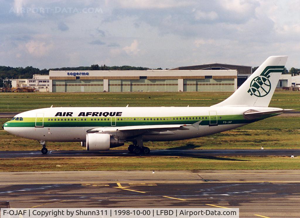 F-OJAF, 1992 Airbus A310-324 C/N 638, Push back for departure...