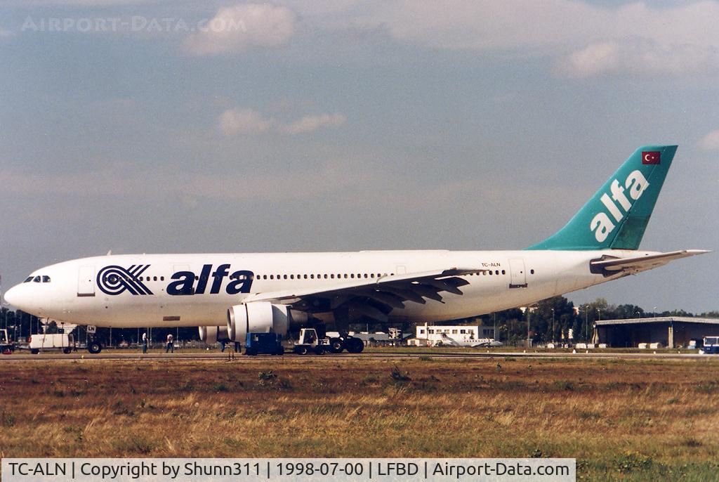 TC-ALN, 1978 Airbus A300B4-2C C/N 065, Put on this rwy for engines ground test after maintenance