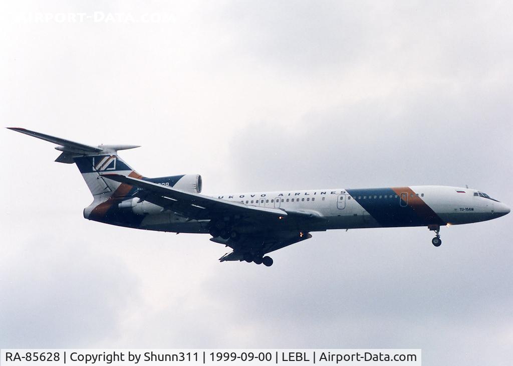RA-85628, 1987 Tupolev Tu-154M C/N 87A757, Landing rwy 25