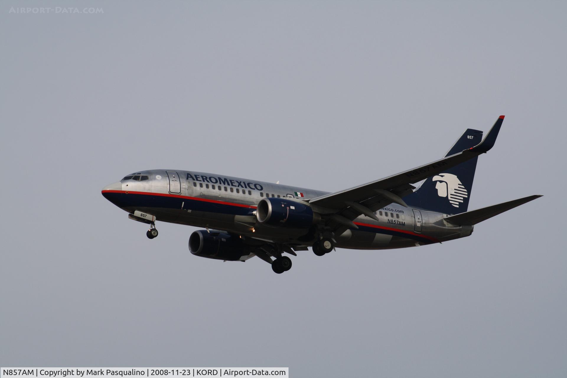N857AM, 2004 Boeing 737-752 C/N 33793, Boeing 737-700