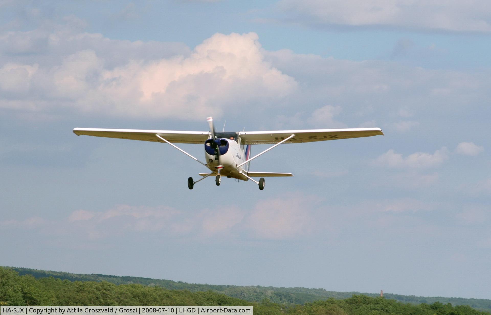 HA-SJX, 1978 Cessna 172N C/N 17270653, Gödöllö Airport / LHGD Hungary