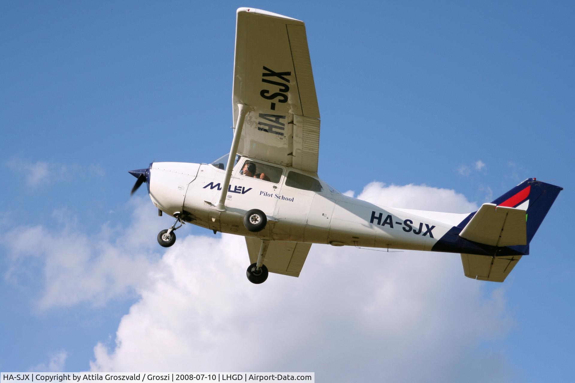 HA-SJX, 1978 Cessna 172N C/N 17270653, Gödöllö Airport / LHGD Hungary