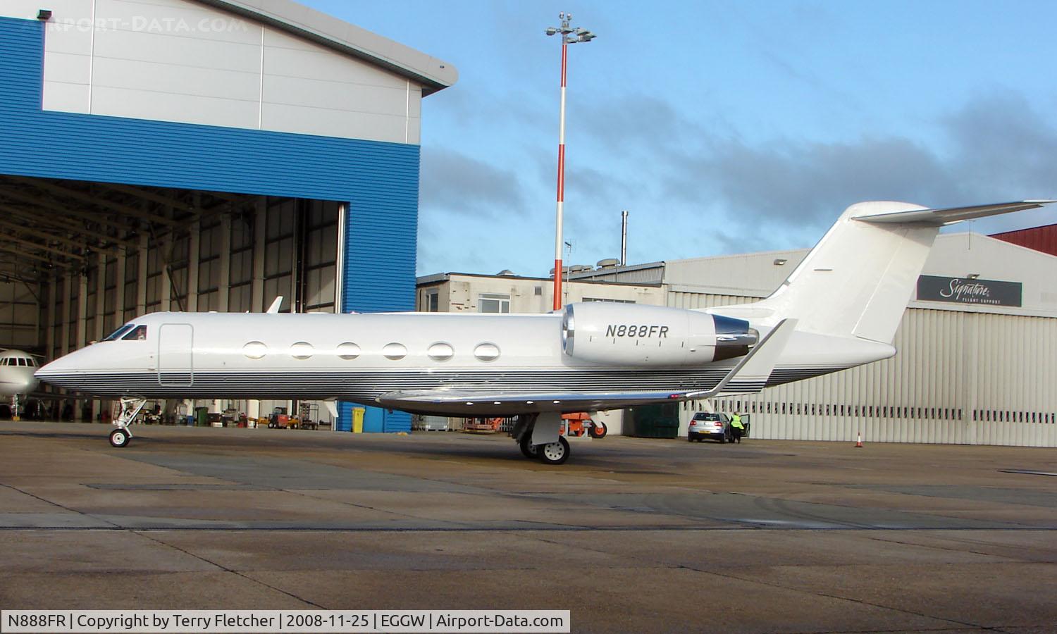 N888FR, Gulfstream Aerospace G-IV C/N 1041, Gulfstream G1159C at Luton