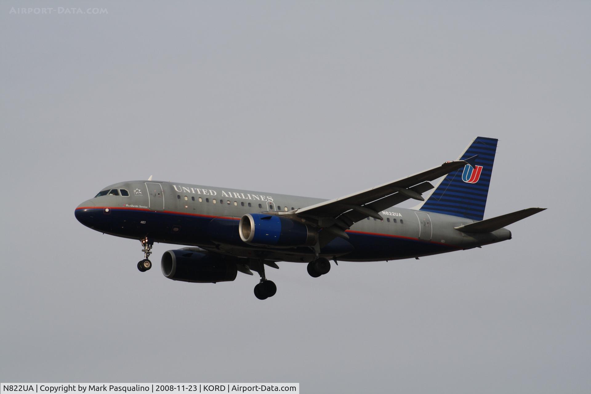 N822UA, 1998 Airbus A319-131 C/N 948, Airbus A319