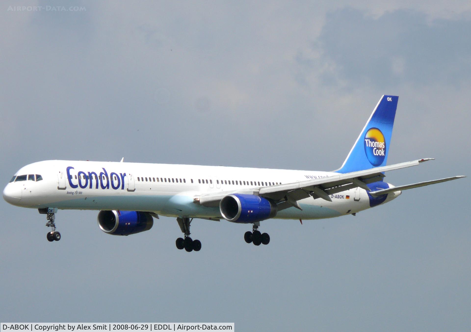 D-ABOK, 2000 Boeing 757-330 C/N 29020, Boeing B757-330 D-ABOK Condor/Thomas Cook