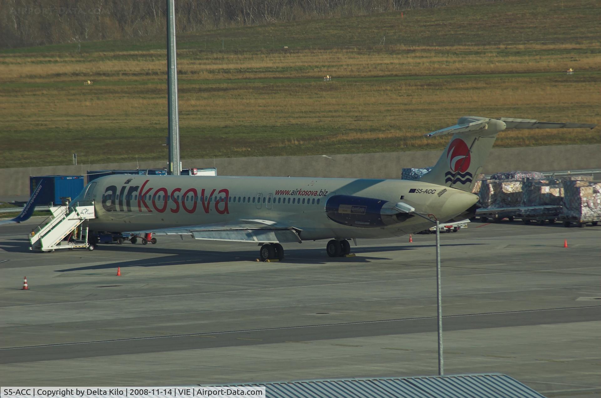 S5-ACC, 1982 McDonnell Douglas MD-82 (DC-9-82) C/N 48095, AIR  KOSOVA