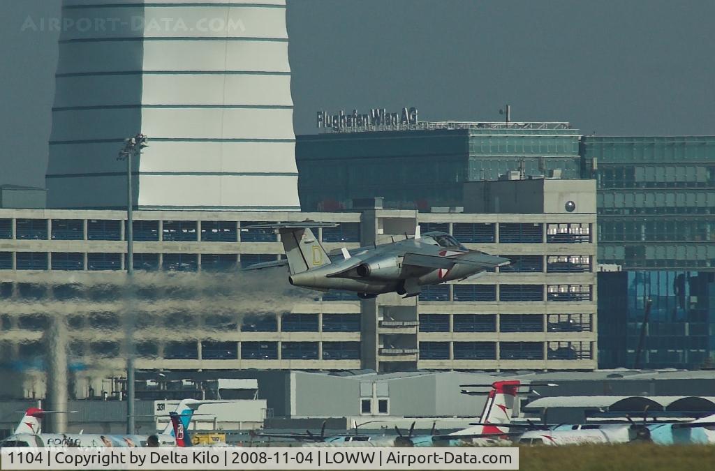 1104, Saab 105OE C/N 105404, Austrian Air Force- Saab 105,touch and go