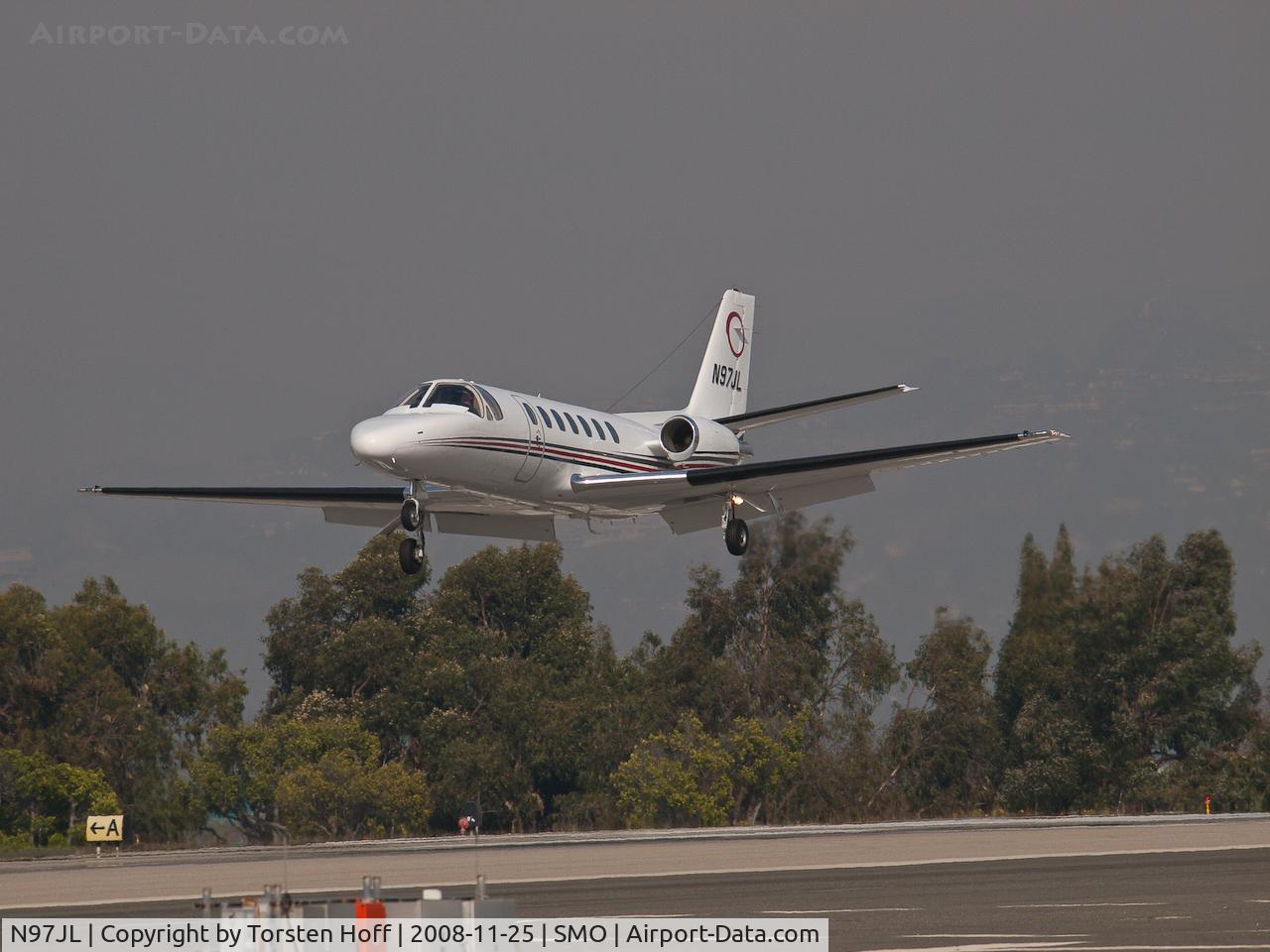 N97JL, 1992 Cessna 560 Citation V C/N 560-0163, N97JL arriving on RWY 21