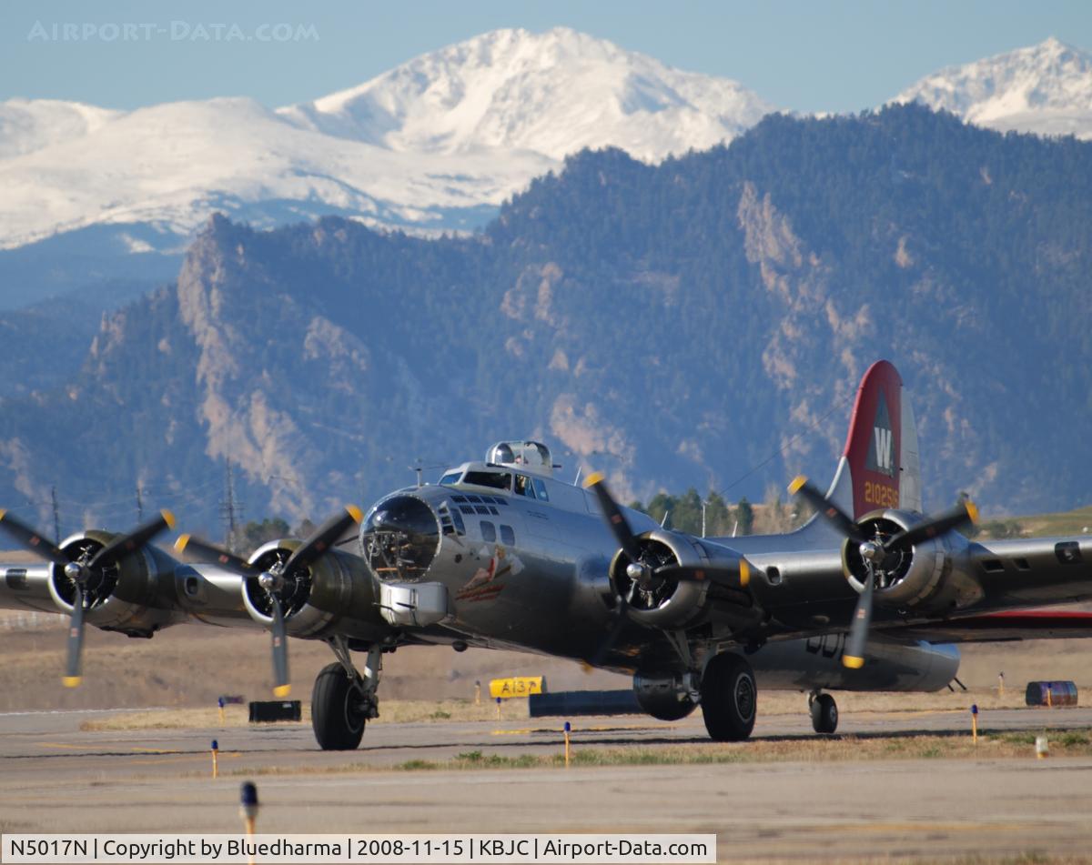 N5017N, 1944 Lockheed/Vega (Boeing) B-17G-105-VE Flying Fortress C/N 8649, Aluminum Overcast taxi in for a stop at the Salute to Veteran's event in Broomfield Colorado